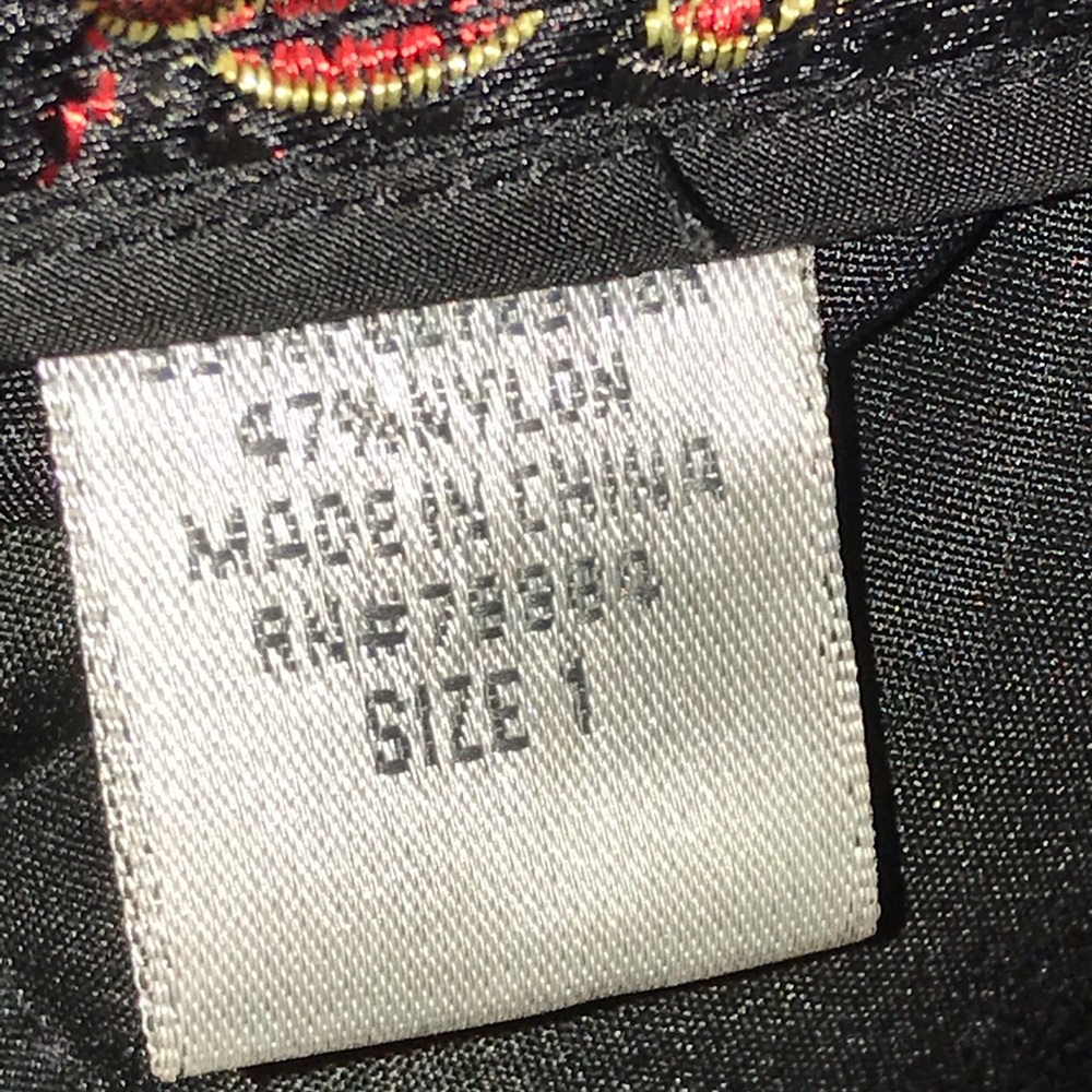 Beautiful Asian Brocade Quilted Jacket - Picture 8 of 11